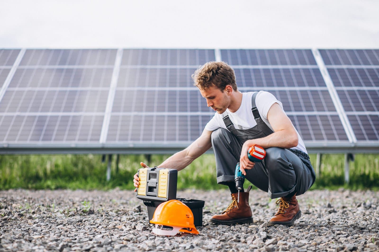 Solar PV Grounding Equipment: NEC-Compliant Product Selection Guide